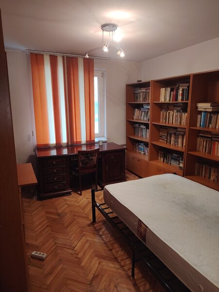 Petre Ispirescu- Sebastian camera bloc